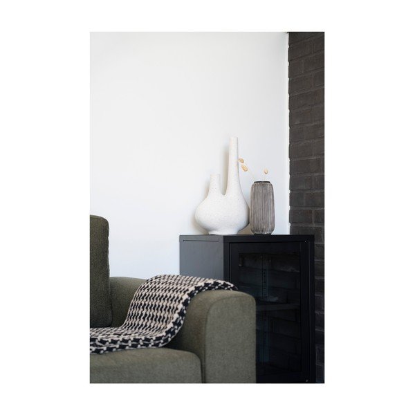 Vaza baltos spalvos iš keramikos – House Nordic-image-1