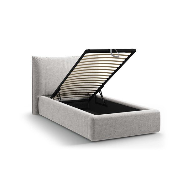 Šviesiai pilkos spalvos viengulė lova audiniu dengta su sandėliavimo vieta su lovos grotelėmis 90x200 cm Kaelle – Micadoni -image-1