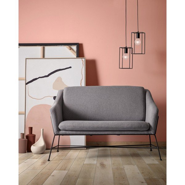 Pilkos spalvos sofa 128 cm Brida – Kave Home-image-1