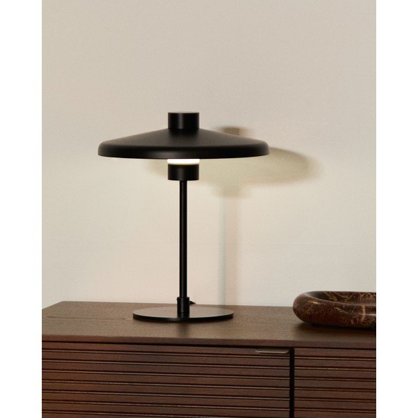 Juodos spalvos stalinis šviestuvas (aukštis 32,5 cm) su metaliniu gaubtu Nuvira – Kave Home-image-2