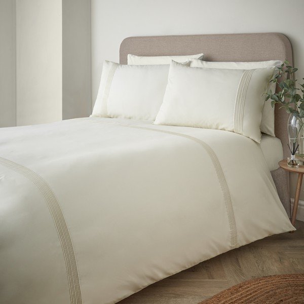Kreminės spalvos viengulė patalynė 135x200 cm Pintuck Easy Iron Percale – Catherine Lansfield-image-1