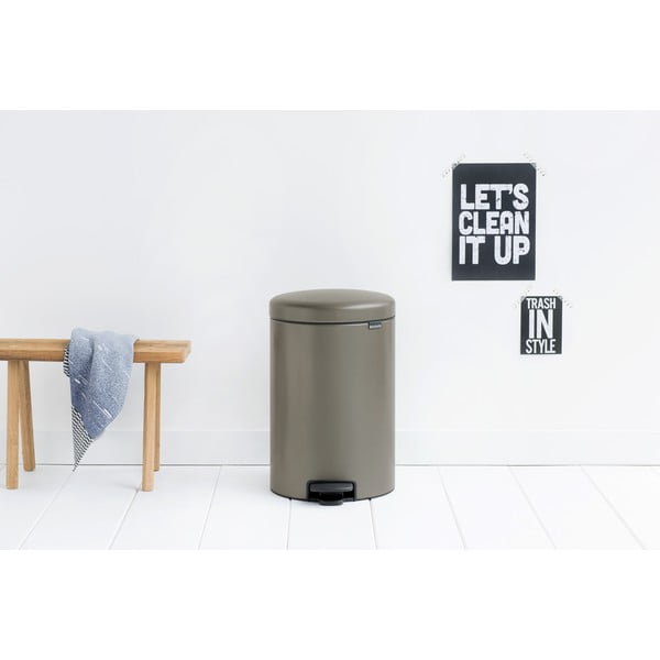 Pilkos spalvos iš plieno šiukšliadėžė su pedalu 20 l NewIcon – Brabantia-image-1
