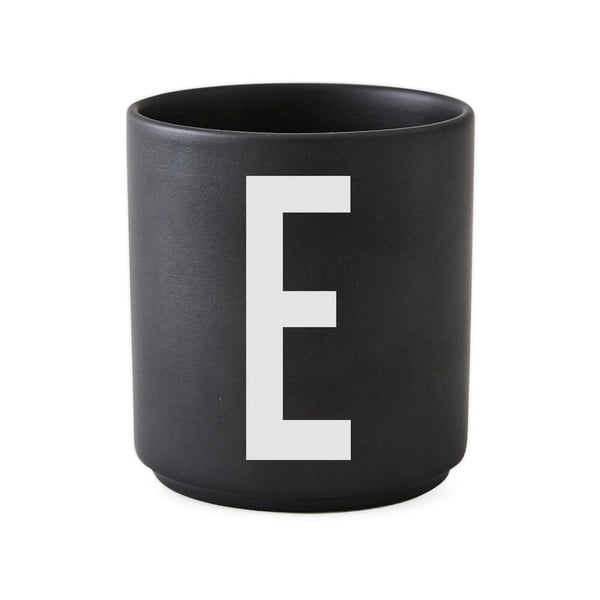 Juodas porcelianinis puodelis Design Letters Alphabet E, 250 ml
