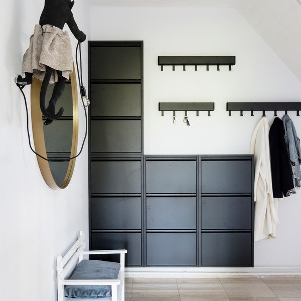 Juodos spalvos iš metalo atlenkiama spintelė batams 50x103x15 cm Billy – Spinder Design-image-4
