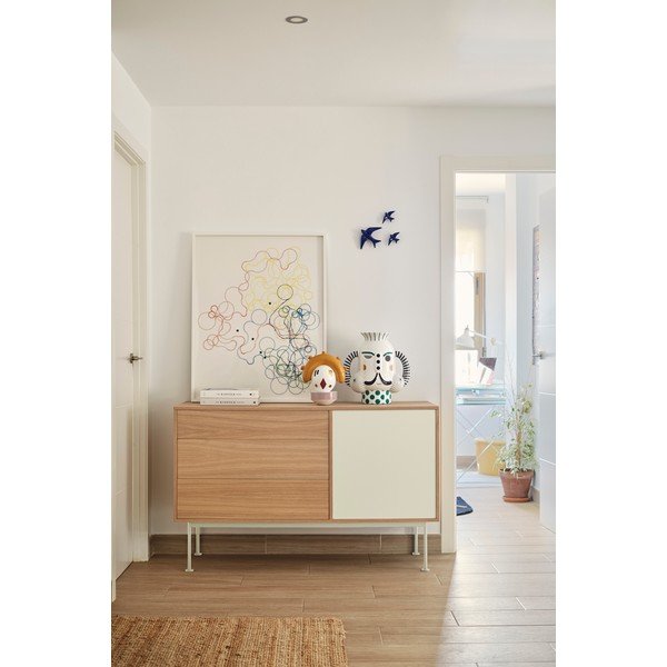 Kreminės spalvos komoda su ąžuolo medienos dalimi Teulat Yoko, plotis 128 cm-image-1