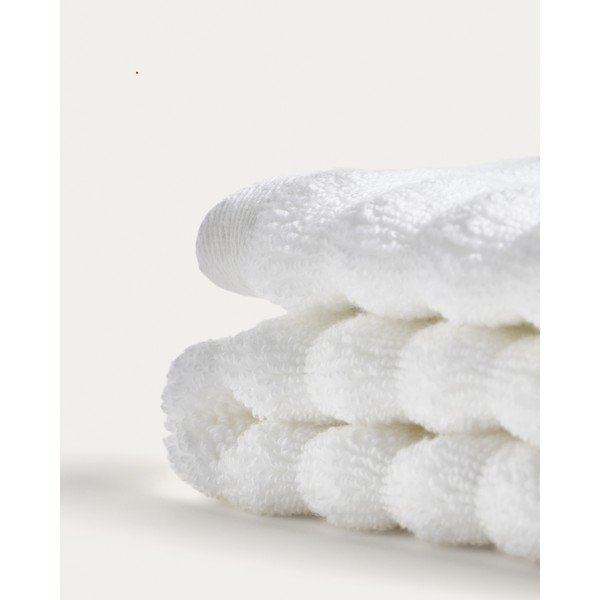 Baltos spalvos iš frote audinio iš medvilnės rankšluostis 50x90 cm Navira – Kave Home-image-4