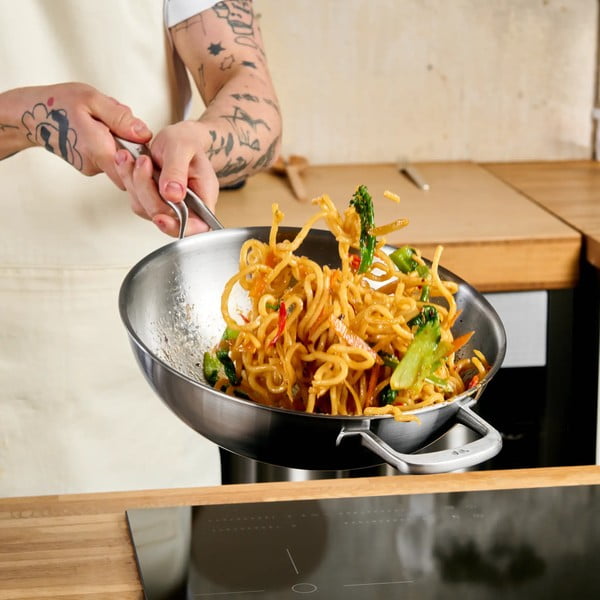 Wok keptuvė iš nerūdijančio plieno su dangčiu ø 30 cm Lucca 3.0 – FABINI-image-1