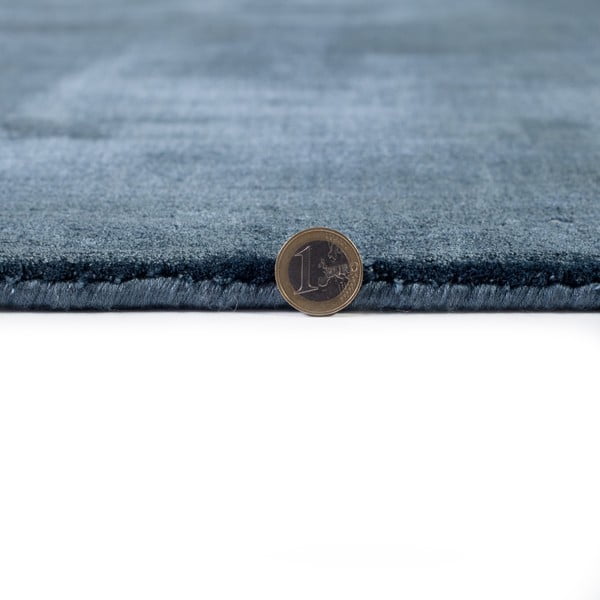 Tamsiai mėlynas rankomis austas kilimas Flair Rugs Swarowski, 160 x 230 cm-image-2