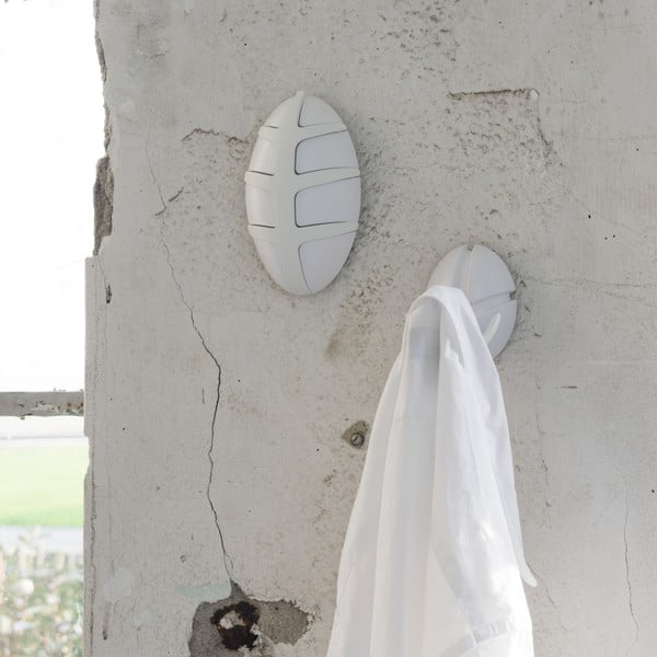 Sieninis baltos spalvos iš plastiko kablys Bug – Spinder Design-image-3