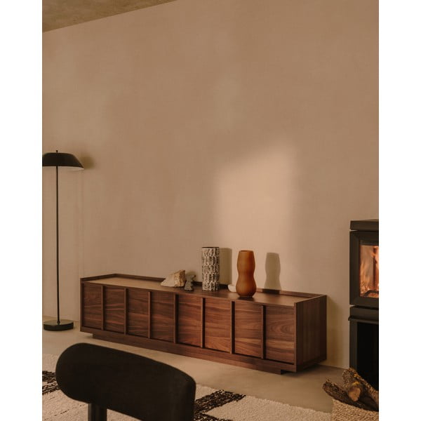 Rudos spalvos TV spintelė iš riešutmedžio 200x47x40 cm Onix – Kave Home-image-1