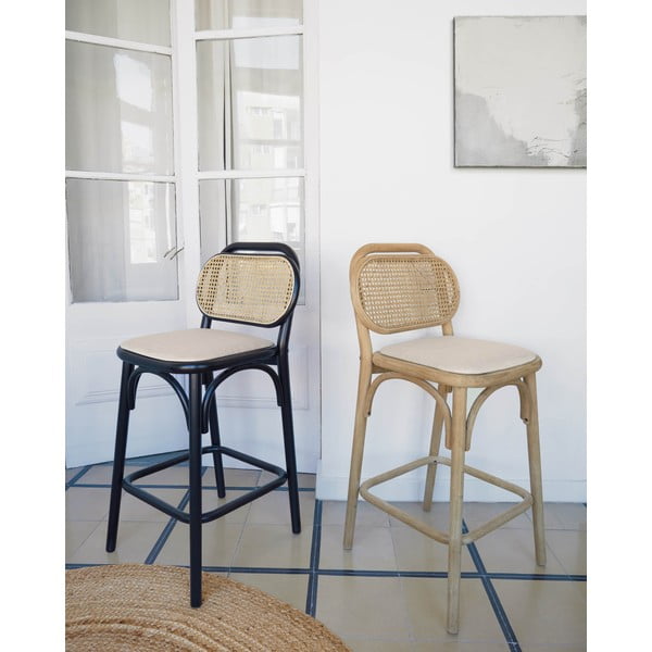 Natūralios spalvos iš ąžuolo masyvo baro taburetė (sėdynės aukštis 65 cm) Doriane – Kave Home-image-3