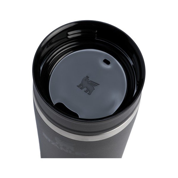 Juodos spalvos iš nerūdijančio plieno termo puodelis 350 ml Café-To-Go Travel Mug Black 2.0 – Stanley-image-4