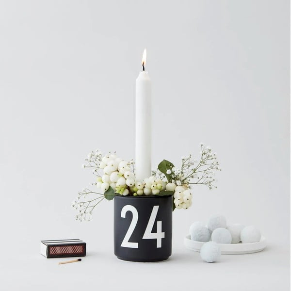 Juodas porcelianinis žvakidės laikiklis Design Letters-image-1