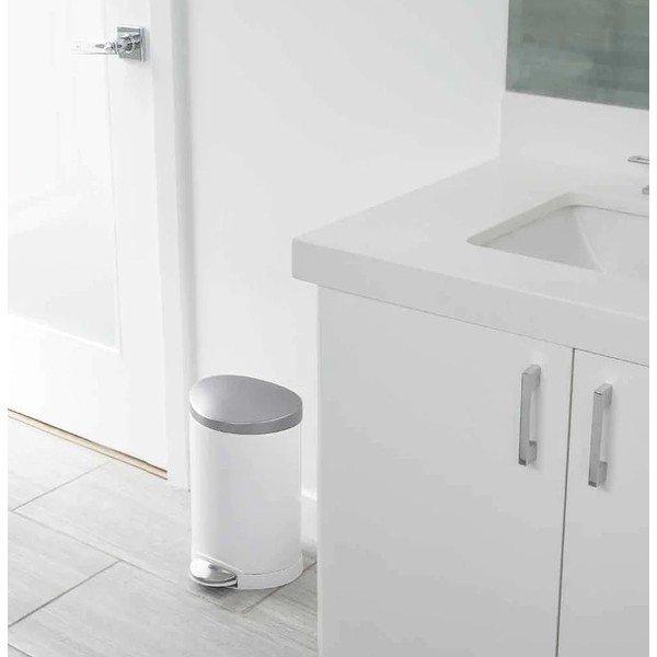Iš plieno šiukšliadėžė baltos spalvos su pedalu 6 l – simplehuman-image-1