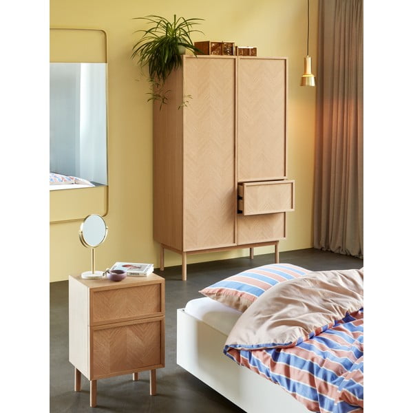 Iš ąžuolo masyvo naktinis staliukas natūralios spalvos Herringbone – Hübsch-image-3