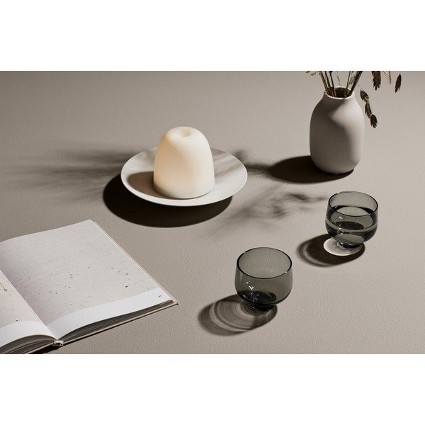 Juodos spalvos stiklinis grafinas Blomus Flow, 1,1 l-image-2