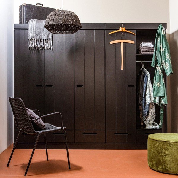 Juoda pušies medienos konstrukcijos spinta WOOOD Connect, 94 cm pločio-image-1