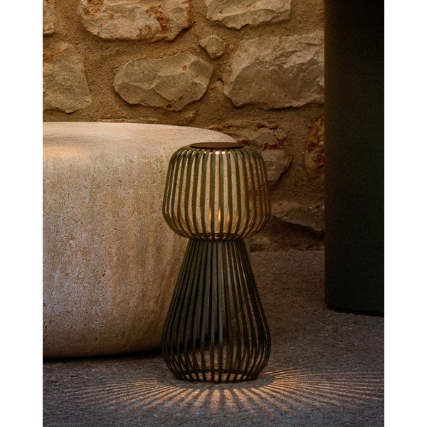 Stalinis lauko šviestuvas LED su pritemdymo funkcija saulės baterijos (aukštis 42 cm) Reiba – Kave Home-image-1