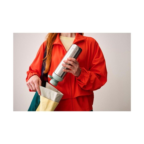 Juodos spalvos/sidabrinės spalvos iš nerūdijančio plieno butelis 500 ml Vita – Mepal-image-3