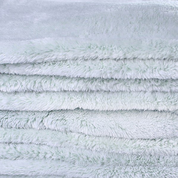 Šviesiai žalia mikropluošto antklodė DecoKing Fluff Peppermint, 170 x 210 cm-image-2