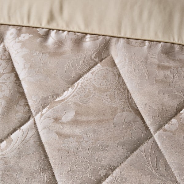 Iš damasko dygsniuota lovatiesė smėlio spalvos 240x260 cm Damask Jacquard – Catherine Lansfield-image-3