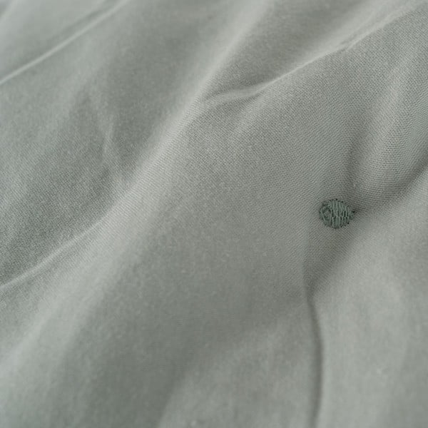 Pilkai žalios spalvos dygsniuota lovatiesė 230x280 cm – Ixia-image-2