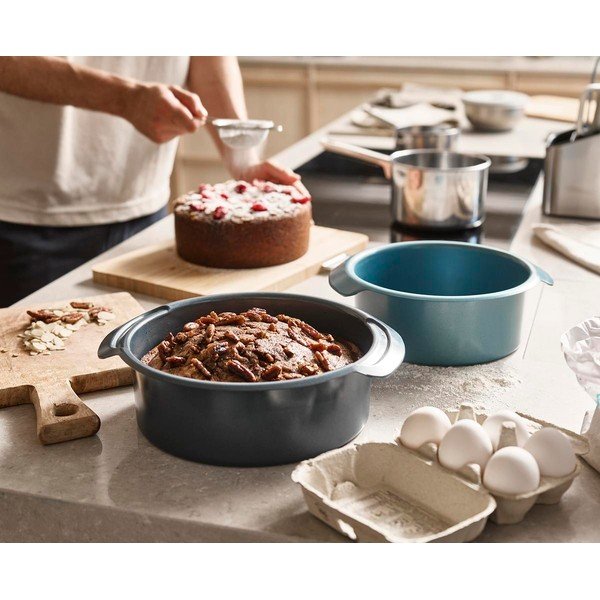 Iš plieno torto kepimo forma 2 vnt. ø 27 cm Nest™ Bake  – Joseph Joseph-image-1