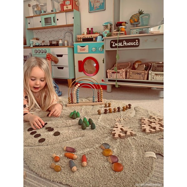 Skalbiamas/rankų darbo iš medvilnės vaikiškas kilimas khaki spalvos 75x100 cm Mini Monstera Olive – Lorena Canals-image-4