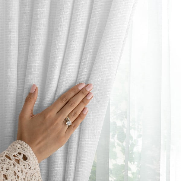 Baltos spalvos užuolaida 140x270 cm Valeta – Restilo-image-3