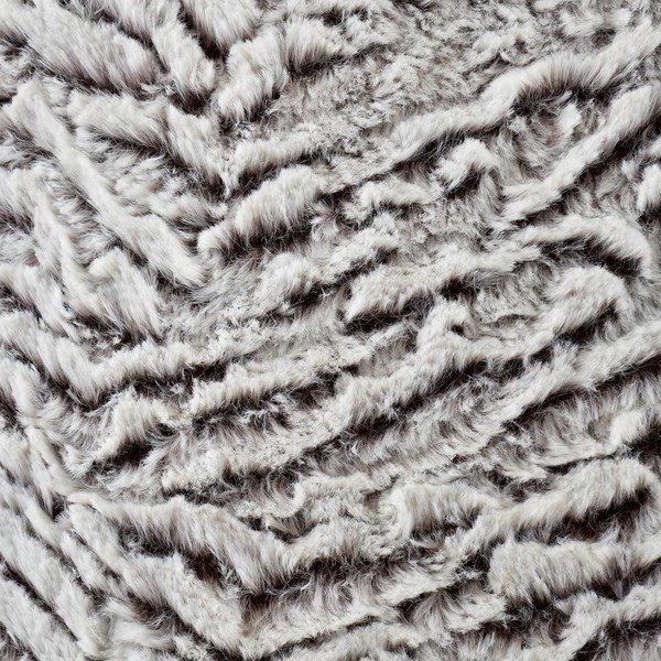 Iš dirbtinio kailio dekoratyvinė pagalvėlė 43x43 cm Wolf Faux Fur – Catherine Lansfield-image-2