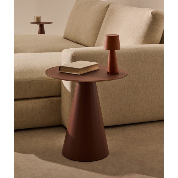 Apvalios formos šoninis stalas su stikliniu stalviršiu ø 50 cm Wilshire – Kave Home-image-1