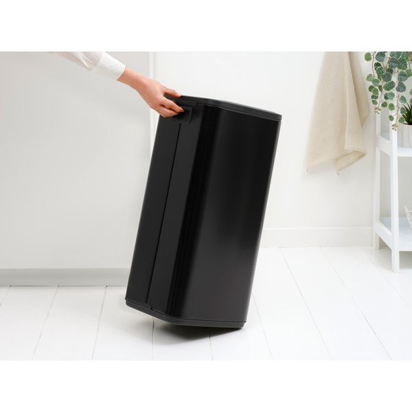 Matinės juodos spalvos šiukšliadėžė iš plieno, galima atidaryti palietus 30 l Bo Touch – Brabantia-image-2