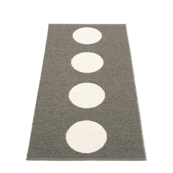 Tamsiai pilkos spalvos lauko kilimas 70x150 cm Vera Charcoal – Pappelina