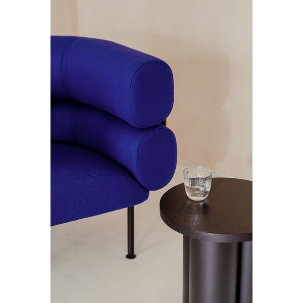 Mėlynos spalvos krėslas iš vilnos Ubi – noo.ma-image-3