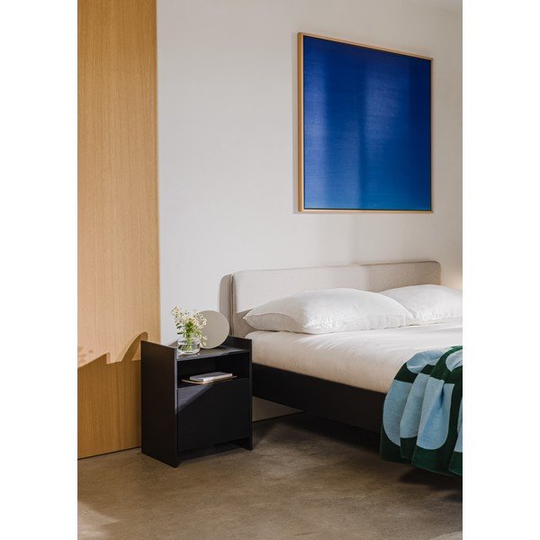 Juodos spalvos naktinis staliukas su lentynomis Toopt – noo.ma-image-4