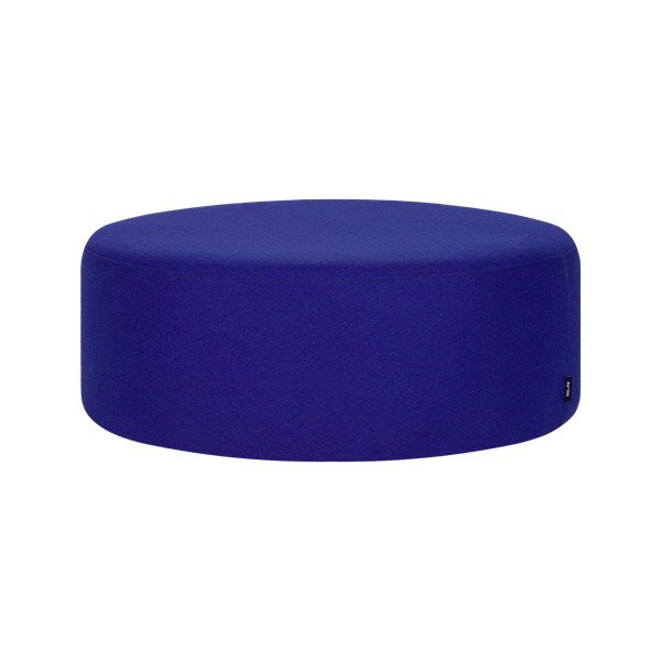 Mėlynos spalvos pufas iš vilnos Folk – noo.ma