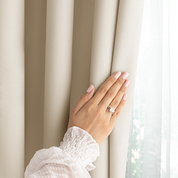 Kreminės spalvos pritemdymas (dalinis užtemimas) užuolaida 140x250 cm Carli Tie – Restilo-image-3