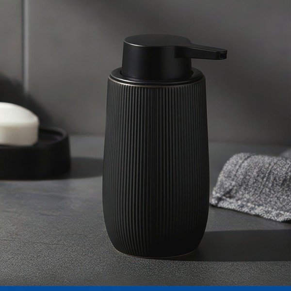 Juodos spalvos iš plastiko muilo dozatorius 400 ml Fablo – Wenko-image-1