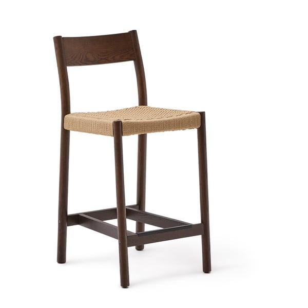 Rudos spalvos/natūralios spalvos iš ąžuolo masyvo baro taburetė (sėdynės aukštis 65 cm) Yalia – Kave Home
