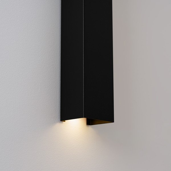 Juodos spalvos iš metalo sieninė lempa FREYA – Thoro-image-3