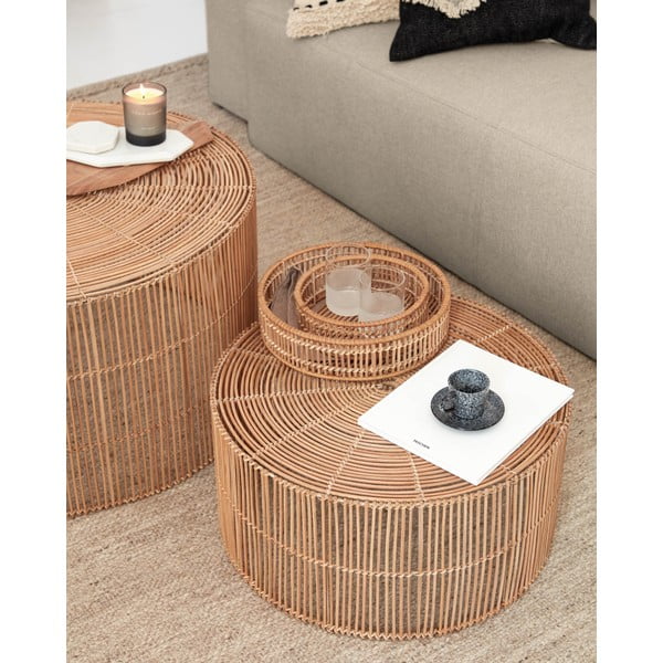 Natūralios spalvos iš rotango apvalios formos kavos staliukai 2 vnt. ø 66 cm Elmima – Kave Home-image-1