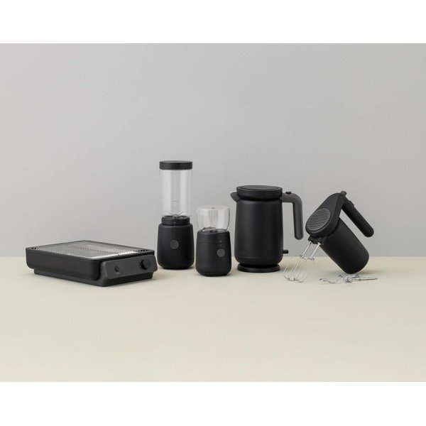 Juodos spalvos iš plastiko virdulys 1 l Foodie – RIG-TIG-image-2