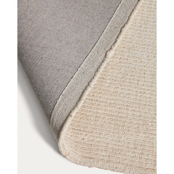 Rankų darbo kreminės spalvos iš medvilnės mišinio kilimas 230x160 cm Lisdan – Kave Home-image-4