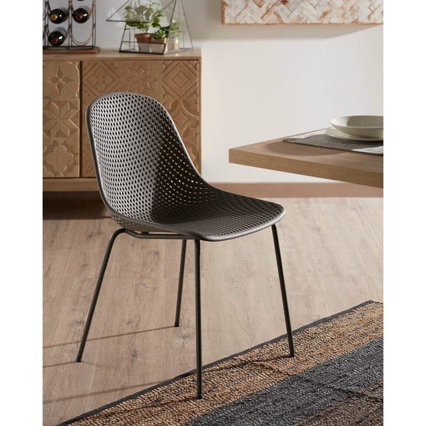 Tamsiai pilkos spalvos metalinė sodo kėdė Quinby – Kave Home-image-1