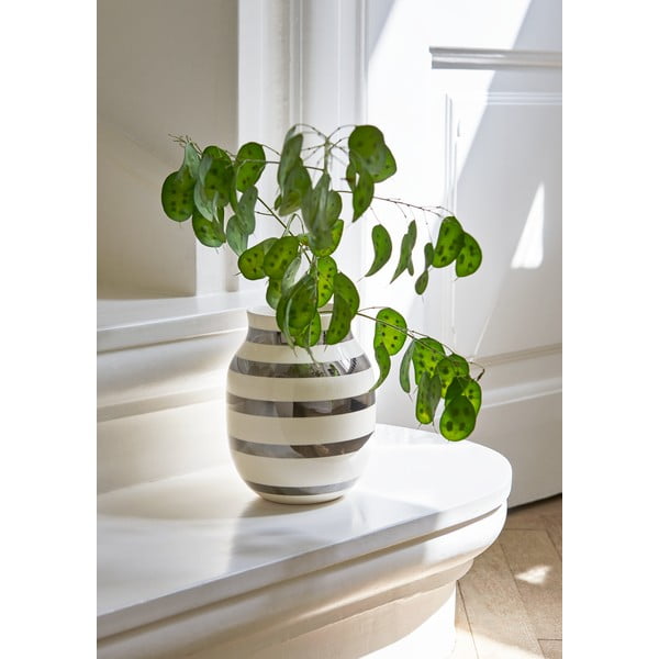 Balta akmens masės vaza su sidabro detalėmis Kähler Design Omaggio, aukštis 20 cm-image-1