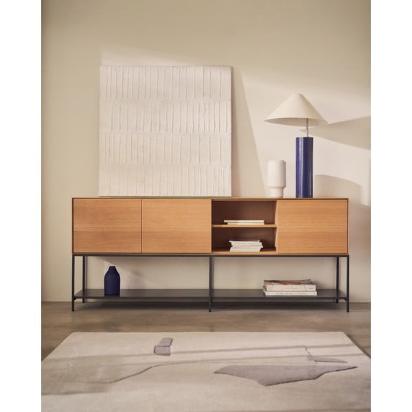 Žema šoninė spintelė natūralios spalvos iš ąžuolo 195x80 cm Vedrana – Kave Home-image-1