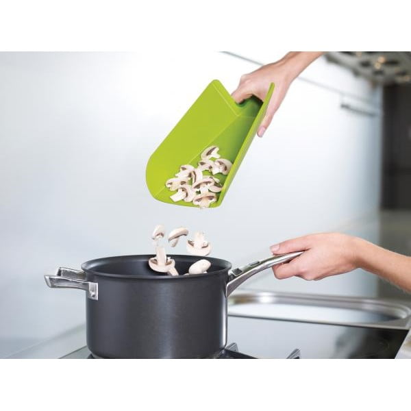 Žalioji pjaustymo lentelė "Joseph Joseph Chop2Pot Mini", 17 cm ilgio-image-2