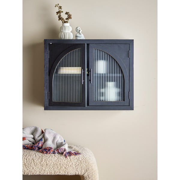 Iš kėnio masyvo pakabinama vitrina juodos spalvos 62x49x23 cm Lario – Bloomingville-image-1