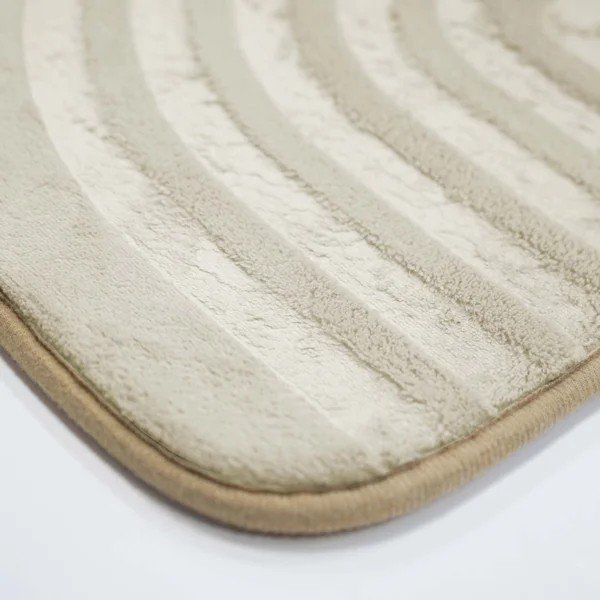 Smėlio spalvos vonios kilimėlis 45x75 cm Allure – douceur d'intérieur-image-3