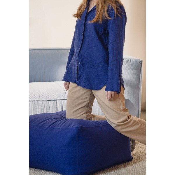 Mėlynos spalvos pufas iš vilnos Keno – noo.ma-image-2